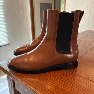 Everlane Chelsea Boot Women’s 8 Medium Rum Brown Leather Classic